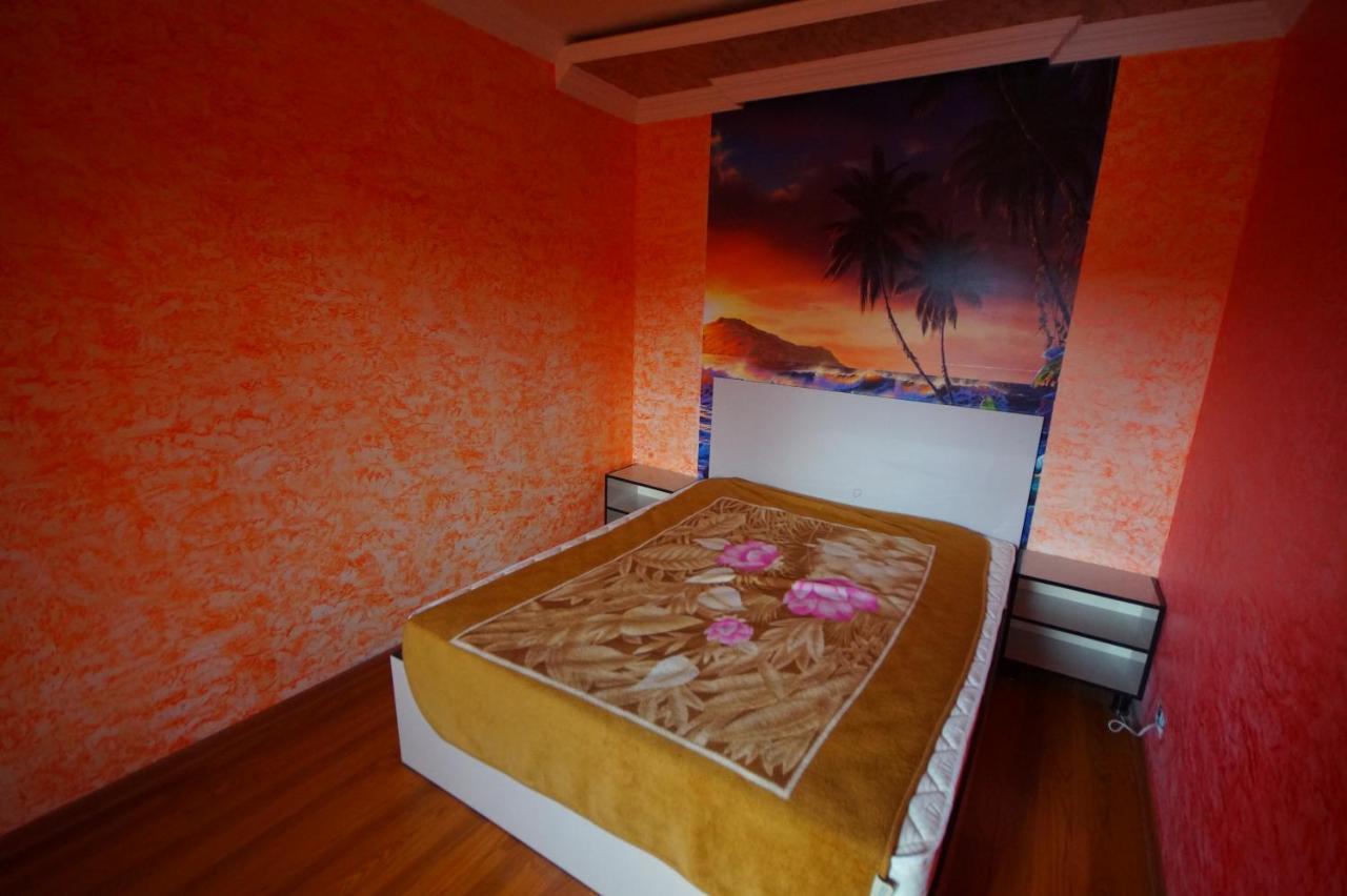Hotel Oasis Gasamania Batumi Zimmer foto